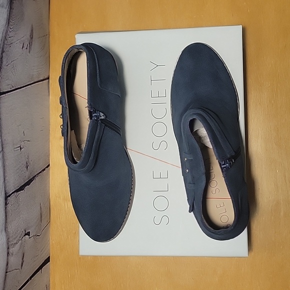 Sole Society Lyriq Suede Booties - Picture 2 of 6